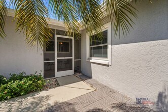 3622 Bonaventure Ct in Sarasota, FL - Building Photo - Building Photo