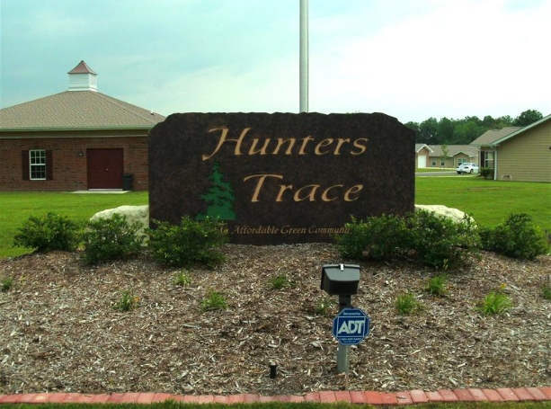 Hunter's Trace Subdivision in Benton, IL - Foto de edificio