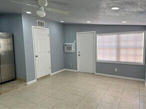 309 Riverdale Rd in Palm Springs, FL - Building Photo - Building Photo