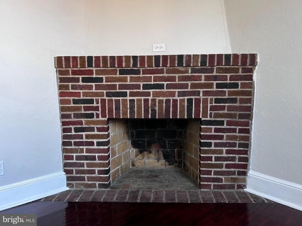 104 King St, Unit 2F FRONT in Pottstown, PA - Building Photo