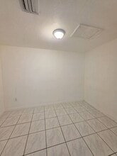 1475 W 31st St in Hialeah, FL - Building Photo - Building Photo