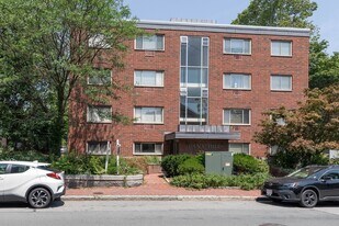 329 Harvard St in Cambridge, MA - Building Photo