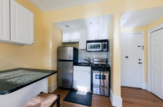511 Beacon St, Unit 12 in Boston, MA - Building Photo - Building Photo