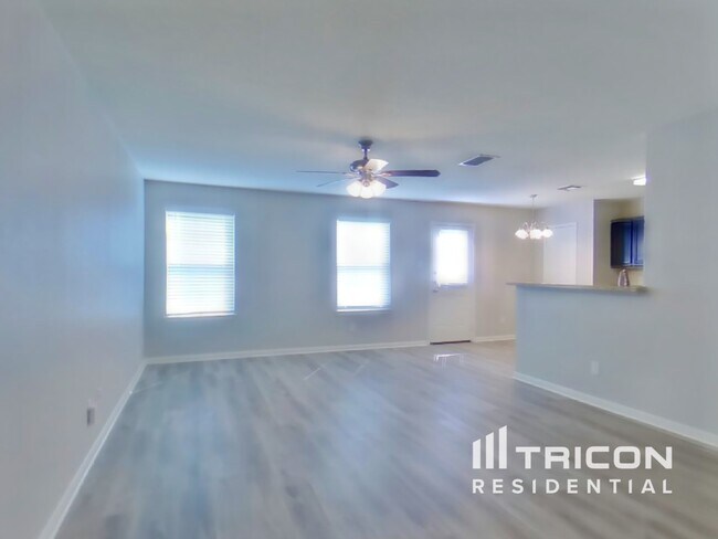 7310 Canyon Lgt in San Antonio, TX - Building Photo - Building Photo