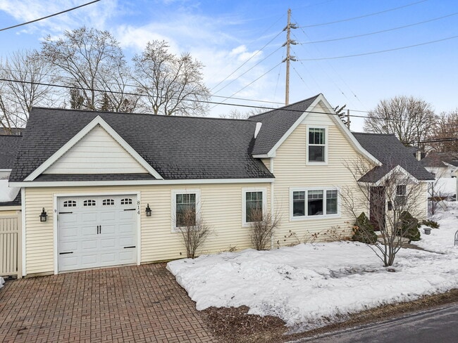 property at 814 Locust St