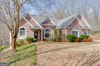 5517 Elders Ridge Dr in Flowery Branch, GA - Building Photo - Building Photo