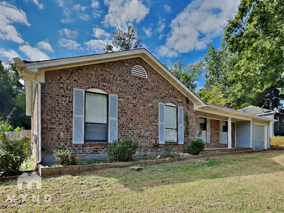 4225 Oakcrest Ave in Memphis, TN - Building Photo