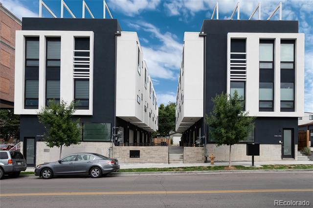property at 2164 S Delaware St