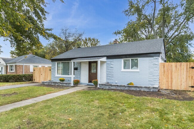 2055 Magnolia Rd in Homewood, IL - Building Photo - Building Photo