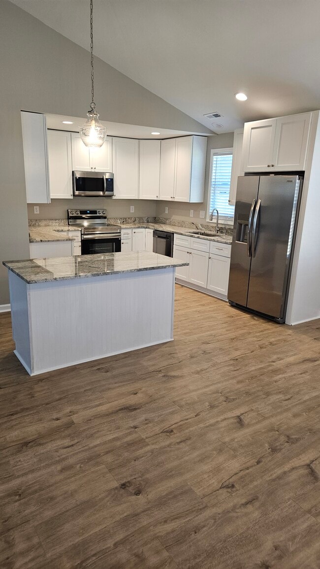 2150 Windsor Ave in Salem, VA - Building Photo - Building Photo