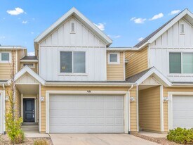 98 E Harmony Ct in Saratoga Springs, UT - Building Photo