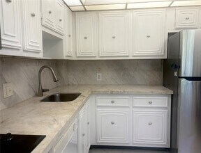 2601 S Course Dr in Pompano Beach, FL - Foto de edificio - Building Photo