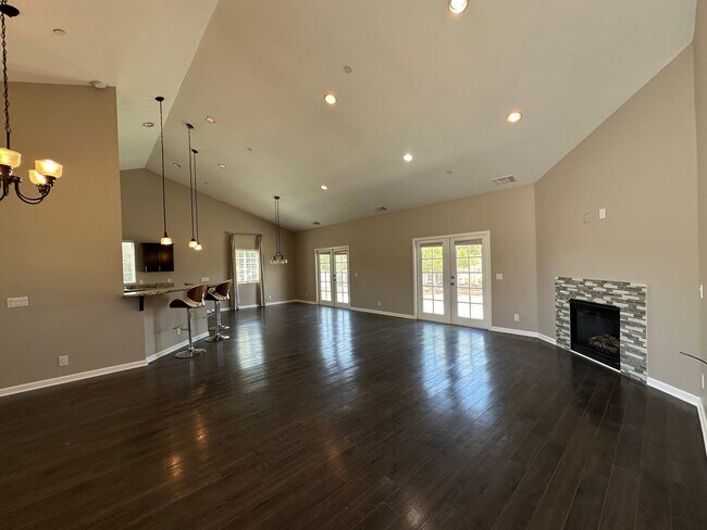 58064 Bonanza Dr in Yucca Valley, CA - Building Photo - Building Photo