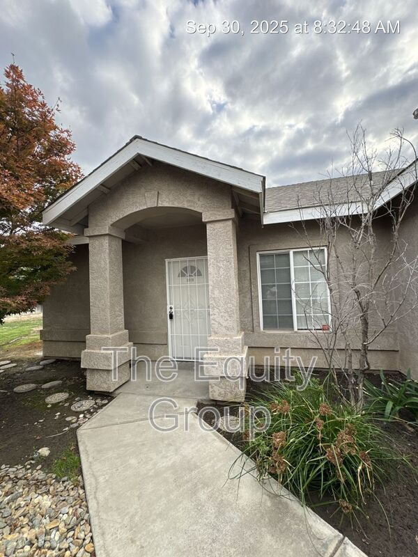2918 S Sallee Ct