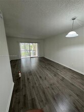 9000 NW 28th Dr in Coral Springs, FL - Building Photo - Building Photo