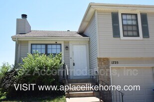 1725 W Spruce St in Olathe, KS - Building Photo