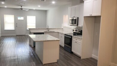 9218 Nyssa Ave in Houston, TX - Building Photo - Building Photo