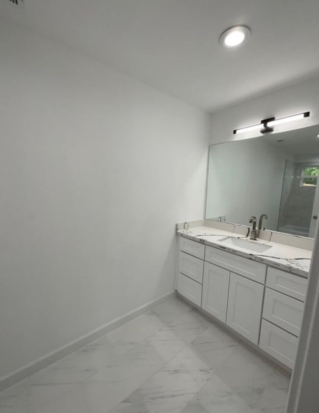 property at 5202 Northridge Dr