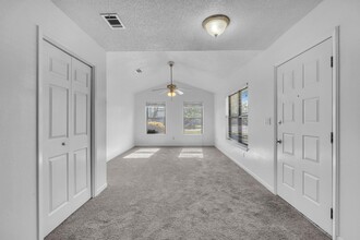 1906 Squirrel Path in Fort Walton Beach, FL - Building Photo - Building Photo