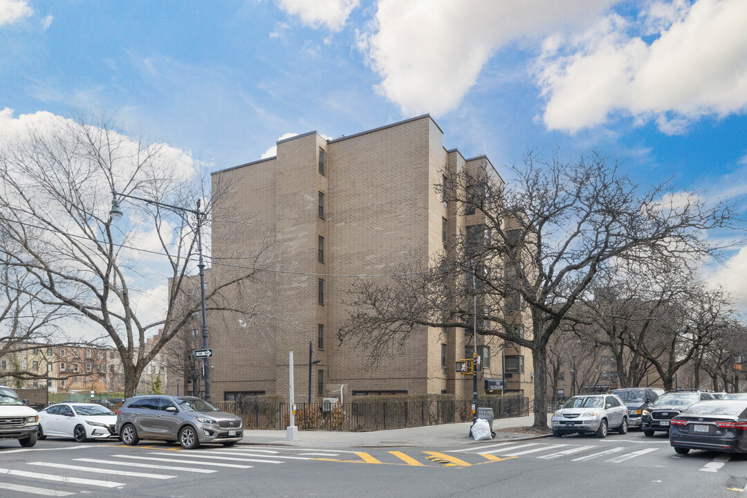 Risley Dent Towers in Brooklyn, NY - Building Photo