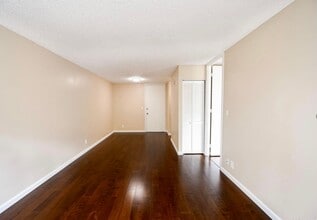 1600 Wilikina Dr in Wahiawa, HI - Foto de edificio - Building Photo