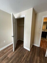 32 North St in Warren, MA - Foto de edificio - Building Photo