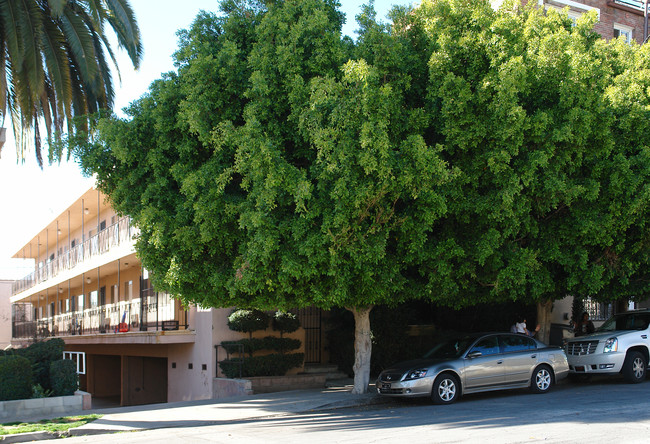 1835 N Alexandria Ave in Los Angeles, CA - Building Photo - Building Photo