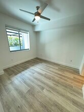 60 NW 31st St, Unit B3 in Miami, FL - Building Photo - Building Photo