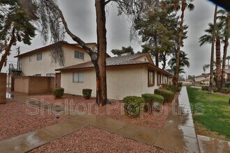860 E Brown Rd in Mesa, AZ - Building Photo - Building Photo