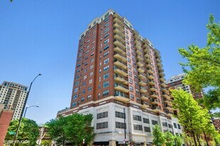 5 E 14th Pl in Chicago, IL - Building Photo