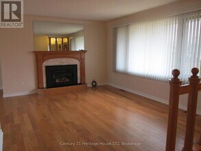 6 E Hampton Rd in St Catharines, ON - Building Photo - Building Photo