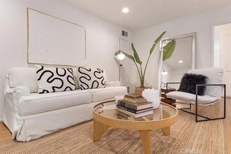 25765 Marguerite Pkwy in Mission Viejo, CA - Building Photo - Building Photo