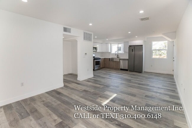 property at 543 N Virgil Ave