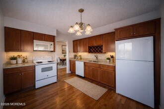 50 Valentine St in Monmouth Beach, NJ - Building Photo - Building Photo