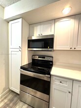 3390 Pinewalk Dr N in Margate, FL - Building Photo - Building Photo