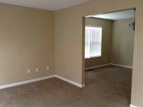 116 Arbor Glen Ct in Maineville, OH - Foto de edificio - Building Photo