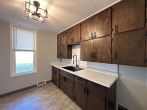 1555 Palmer Ave in Muskegon, MI - Building Photo - Building Photo