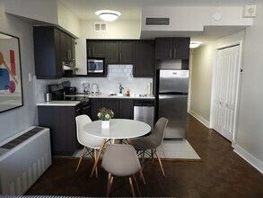 1245 Rue Redpath-Crescent, Unit SI ID1261843P in Montréal, QC - Building Photo - Building Photo
