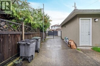 2521 Parker St in Vancouver, BC - Building Photo - Building Photo