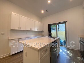 976 N 45th St in Philadelphia, PA - Building Photo - Building Photo