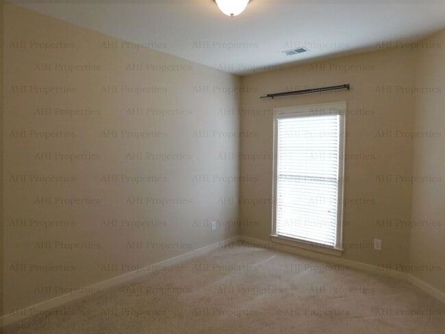 4675 Cotswold Ln in Birmingham, AL - Building Photo - Building Photo