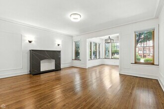 1233 W Winnemac Ave in Chicago, IL - Building Photo - Building Photo
