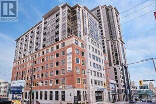 150 Main St W in Hamilton, ON - Building Photo