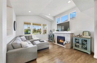 3041 W Pascal Dr in Coeur d'Alene, ID - Building Photo - Building Photo