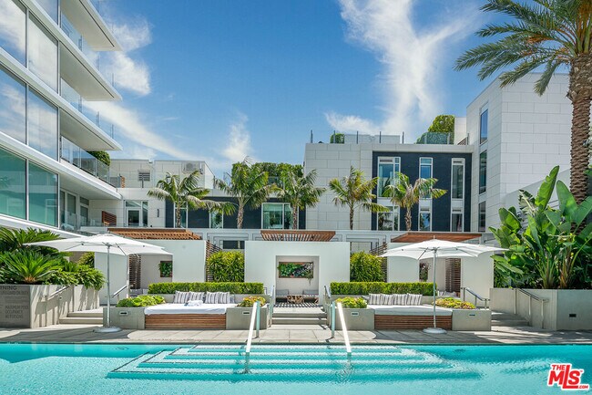 9000 W 3rd St in Los Angeles, CA - Building Photo - Building Photo