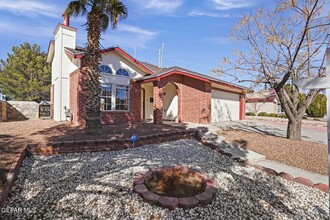11799 Stone Castle Dr in El Paso, TX - Building Photo - Building Photo