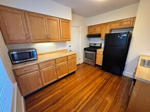 95 Allston St, Unit 2 in Cambridge, MA - Foto de edificio - Building Photo