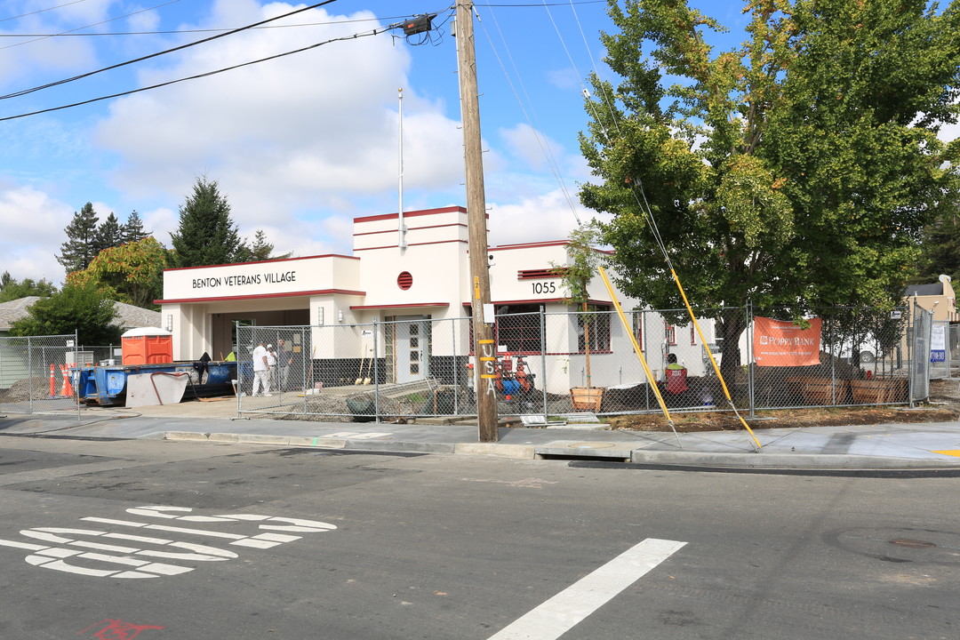 1055-1057 Benton St in Santa Rosa, CA - Building Photo