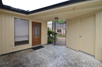 12310 Burgoyne Dr in Houston, TX - Building Photo - Building Photo