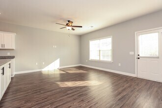 1267 Bluebird Rd in Lebanon, TN - Building Photo - Building Photo